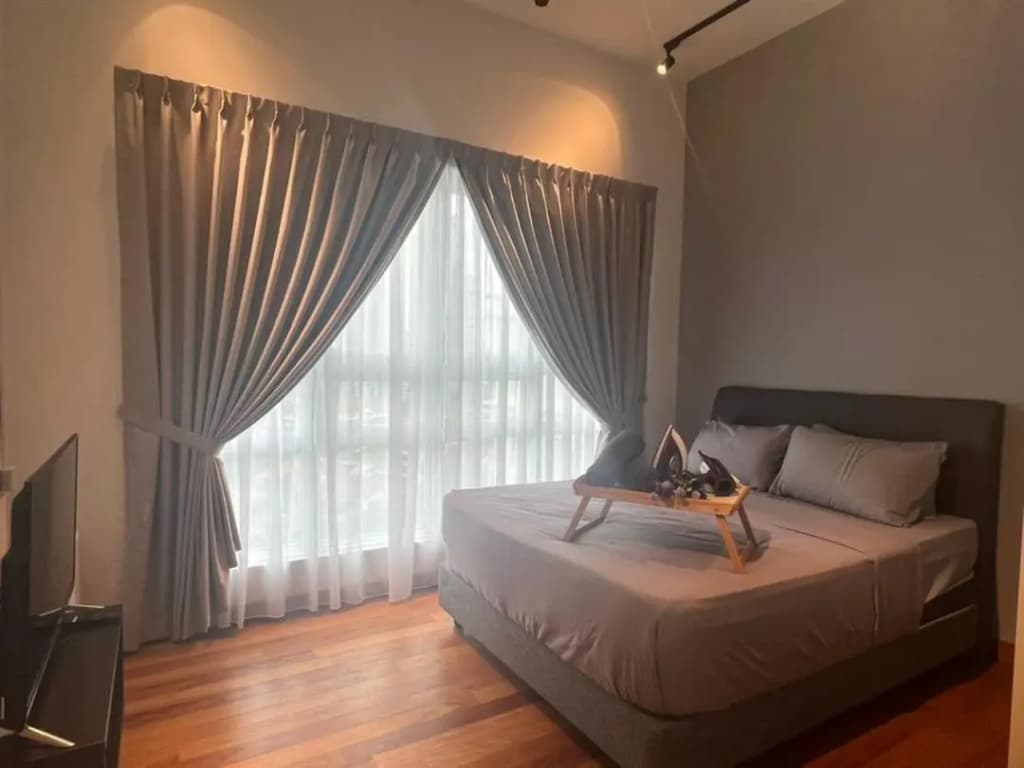 Tritower, 5mins to CIQ, Luxury apartment in JB town - photo 10