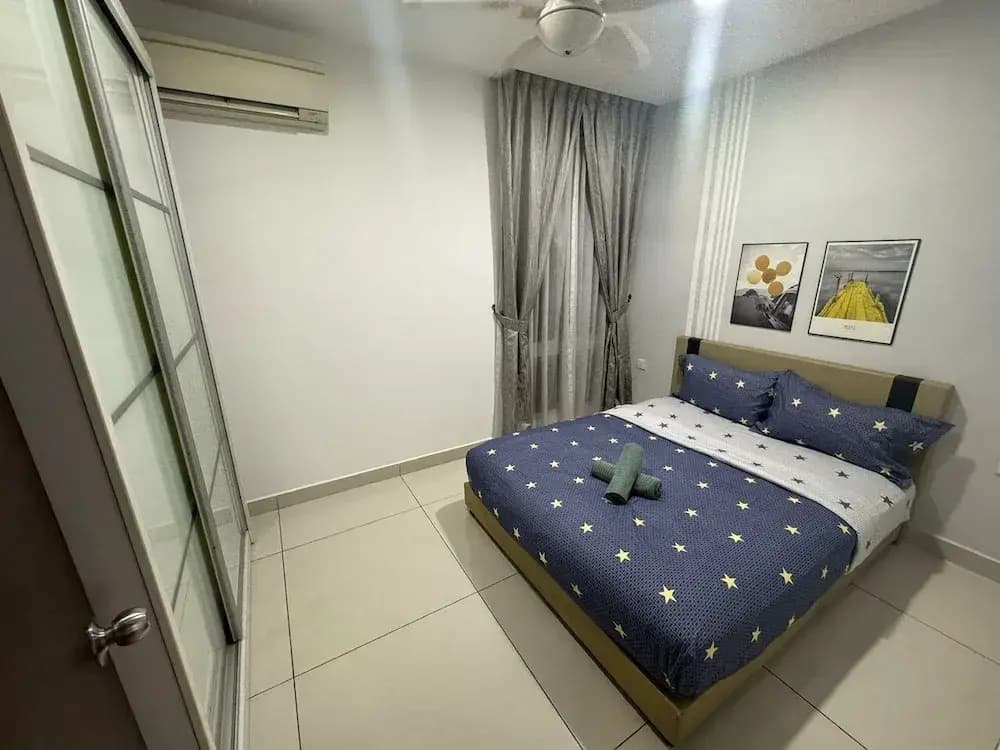 JB City Shopping Mall Apartment - photo 7