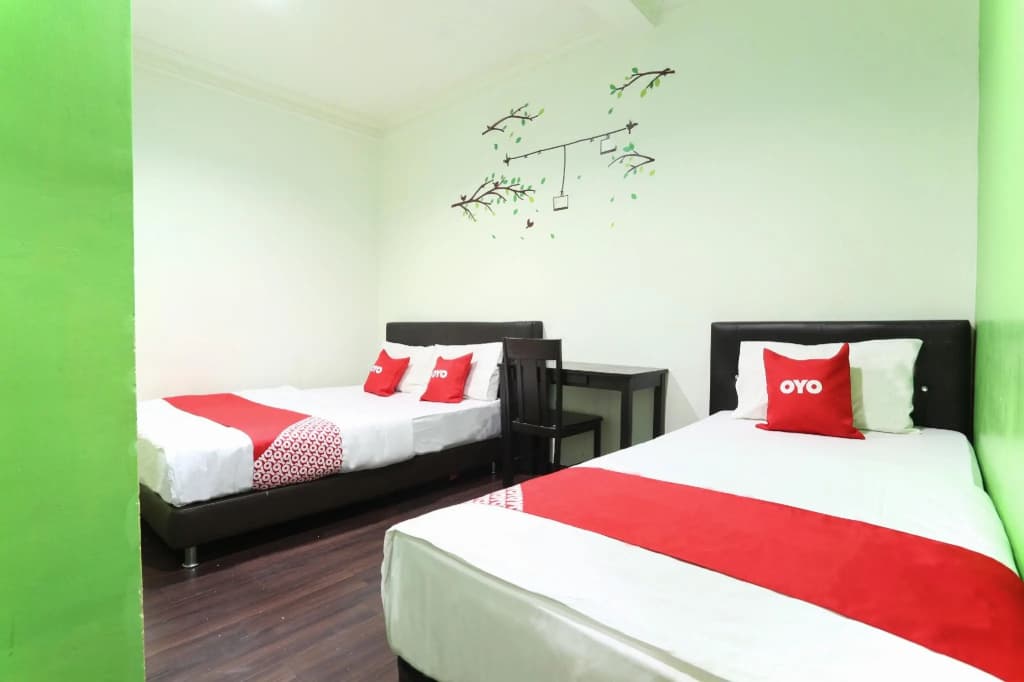 OYO 89738 1st Inn Hotel Glenmarie - photo 4