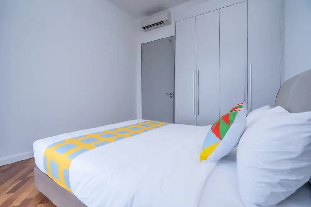 OYO Home 89725 Beautiful 3br Grand Medini - photo 23