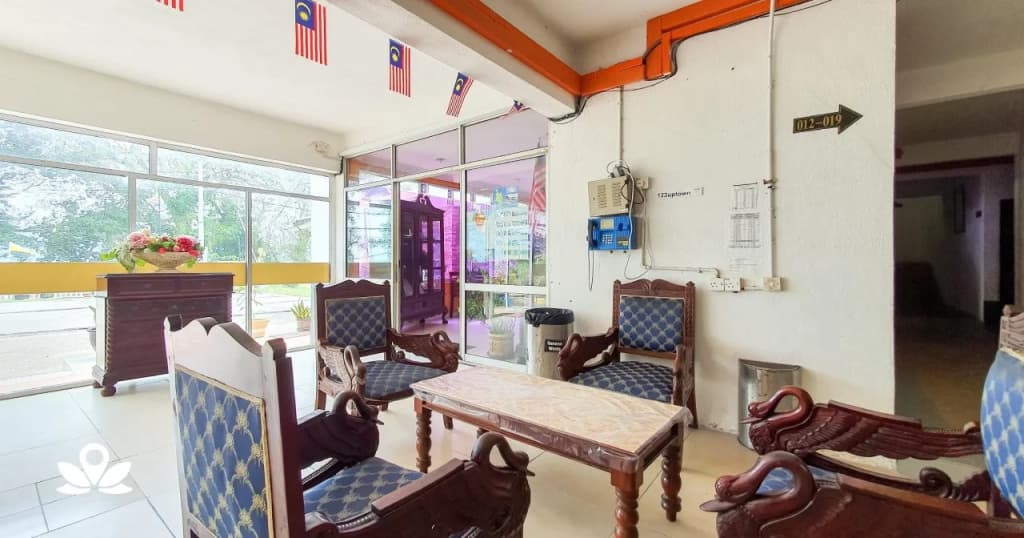 Uptown Beach Resort - photo 3