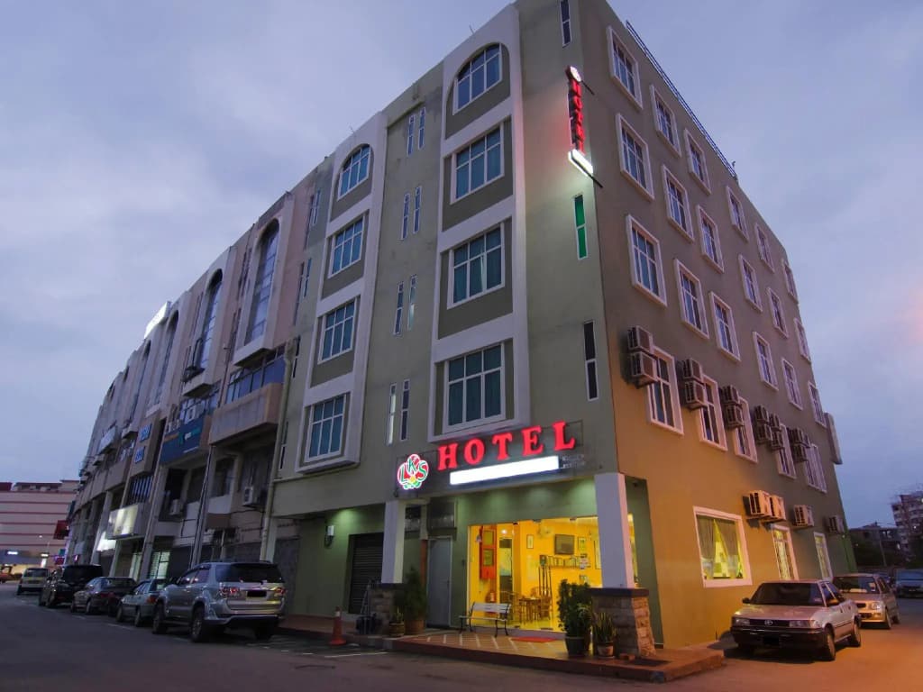 LKS Hotel - photo 1
