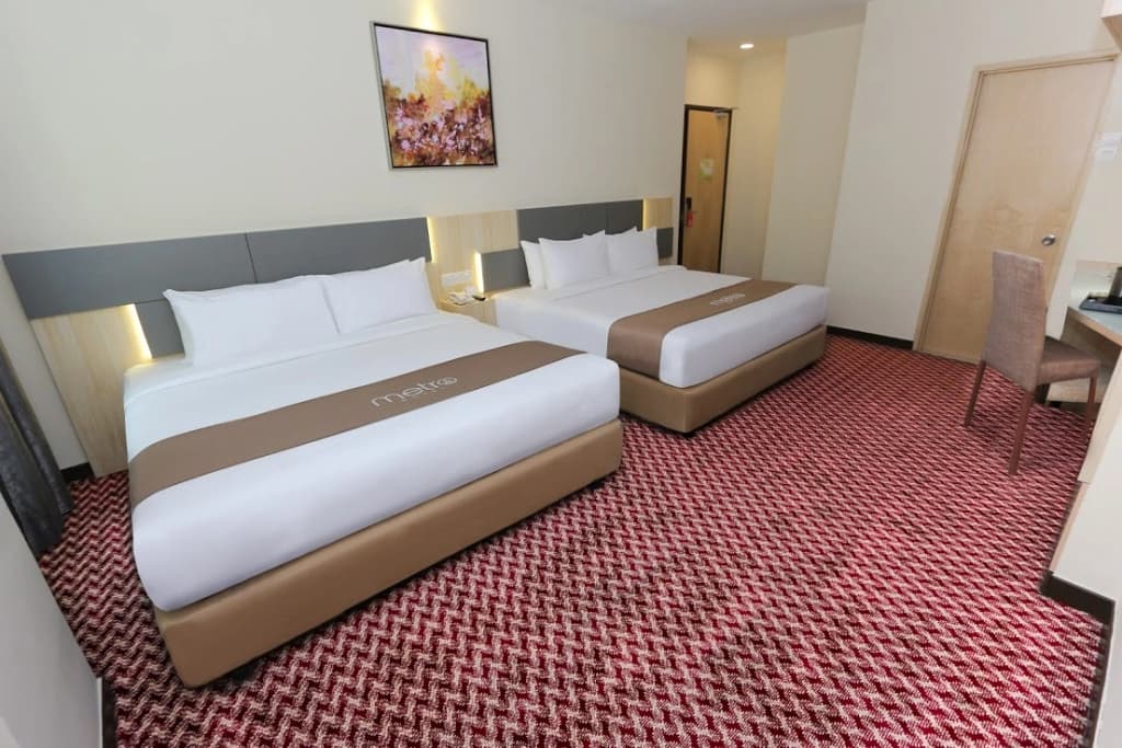 Metro Hotel - photo 29