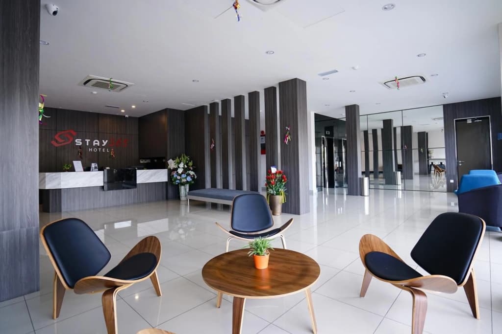 OYO 89386 Stay 365 Hotel - photo 17