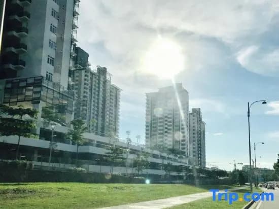 Putrajaya Dwiputra 6 Plus 1 PAX Fully Air-Con - photo 3