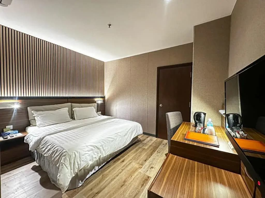 Pinetree Hotel - photo 32