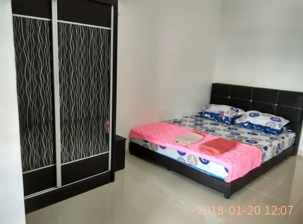 Alya Homestay - photo 2