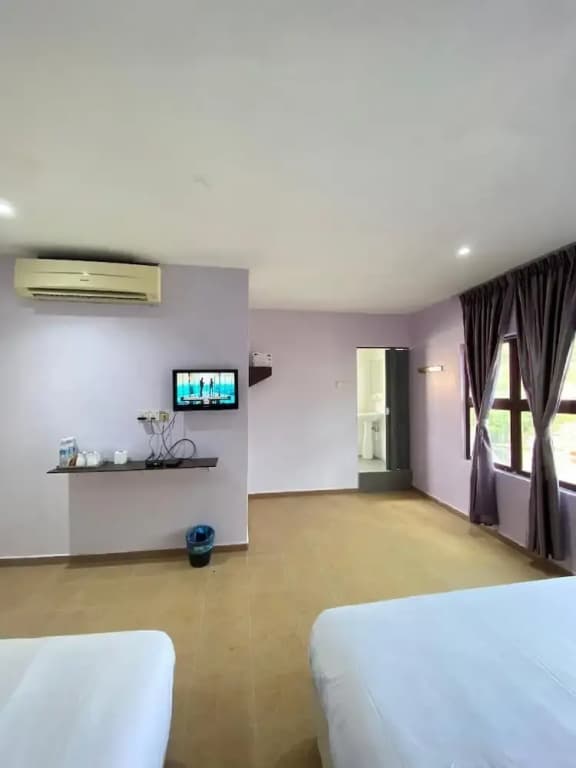 ROYAL HOTEL by MR VJ Business - photo 6