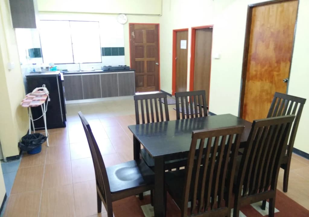 Sri Sembulan Guesthouse - photo 12