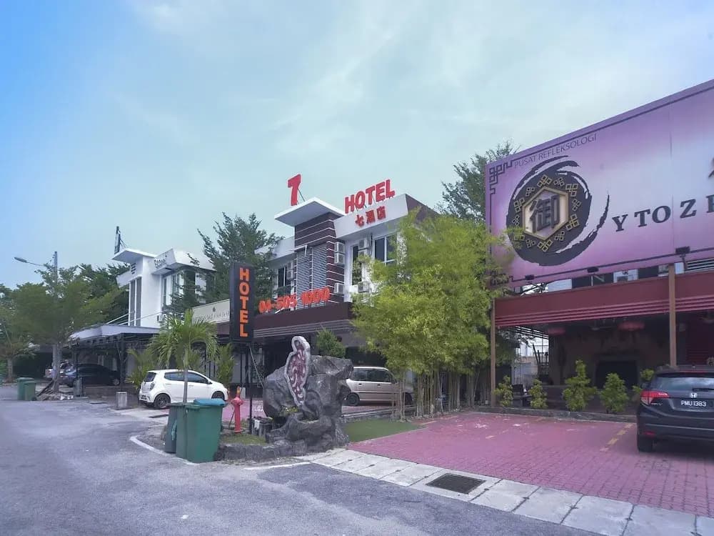 Oyo 44052 Seven Hotel - photo 1