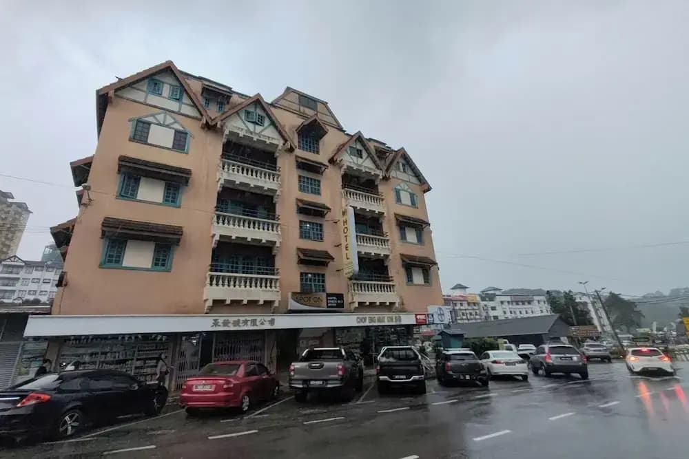 Hotel Check Inn 2 Cameron Highlands - photo 1