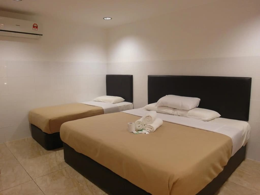 Comfort Two Hotel - photo 2