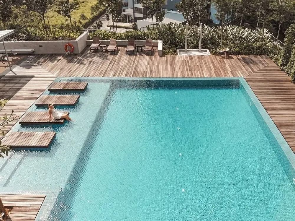 Luxury Pool View Suite @ JB - photo 14