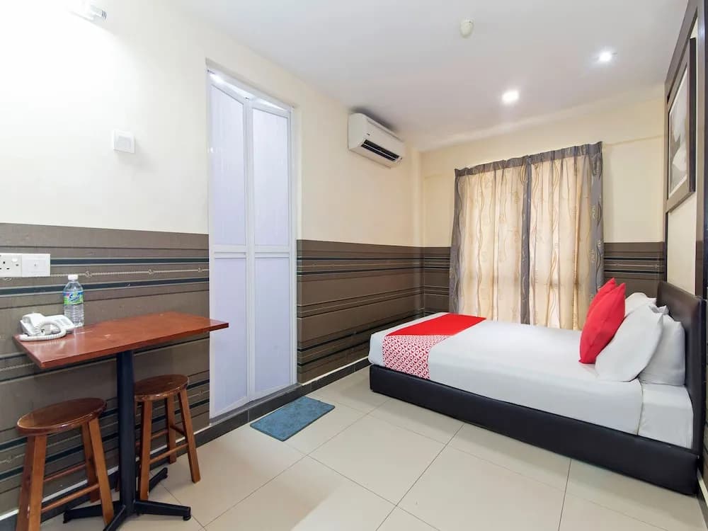 OYO 124 Hotel Seniman Sentul - photo 6