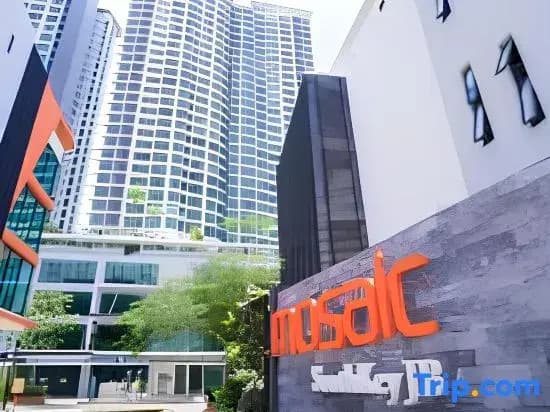 City View Southkey 2br 2free 18f By Natol - photo 1
