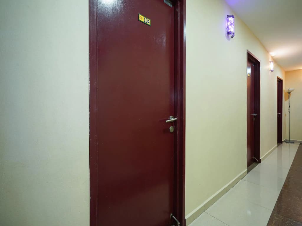 OYO 1094 Q One Hotel Dengkil - photo 9