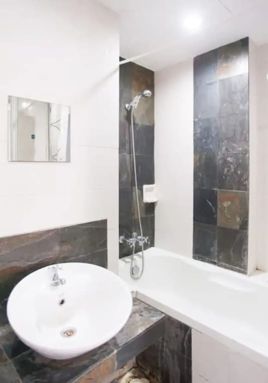 Ritze Perdana One B by SYNC - photo 8