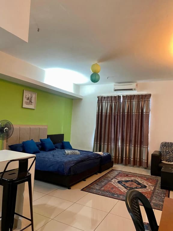 Private Studio Viana Court Service Apartment 2 with private parking - photo 9