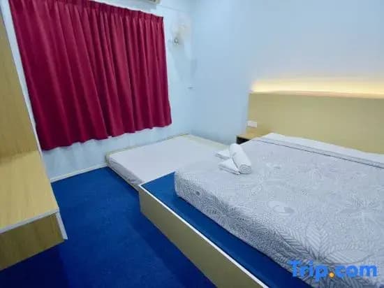 Puteri Indah Homestay - photo 1
