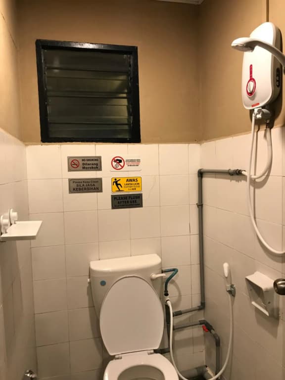 Nusantara Mattwaddien Hostel - photo 17