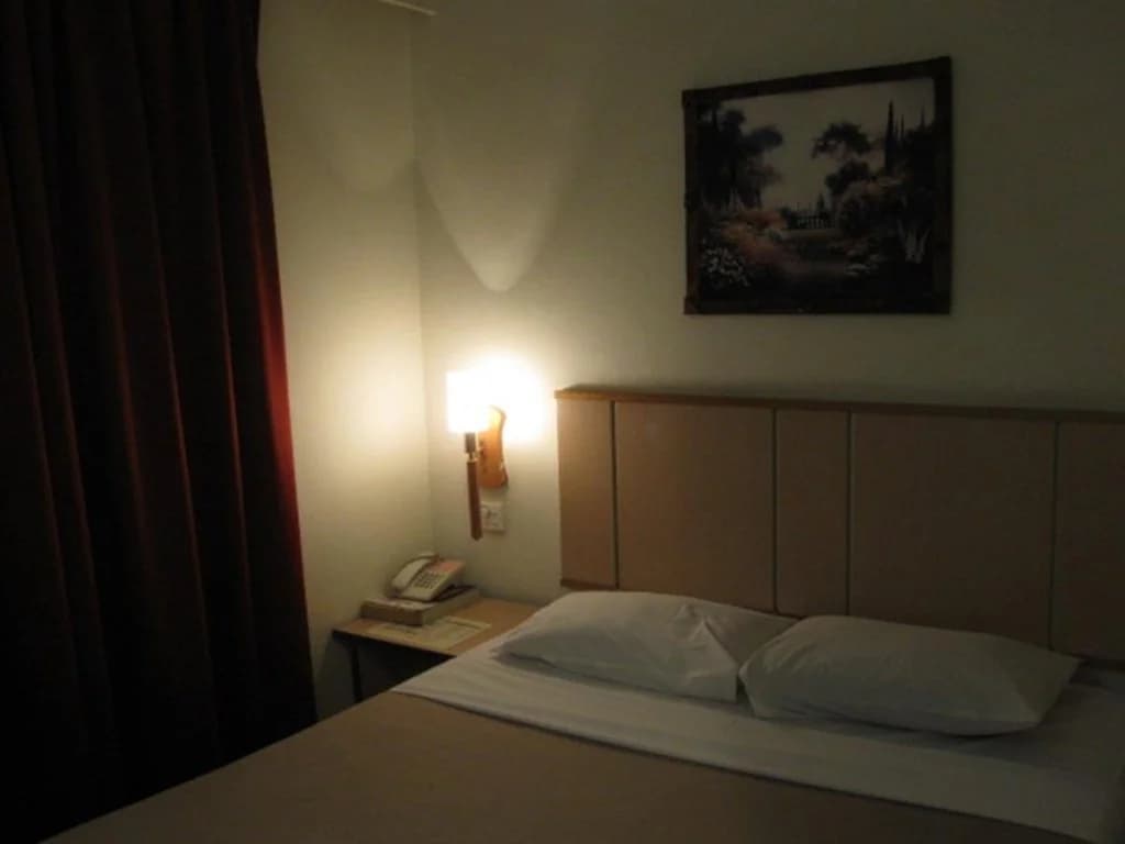 89968 Sri Sutra Hotel - photo 6