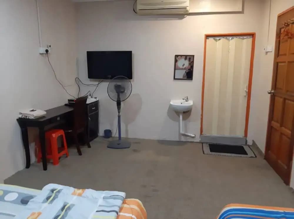 OYO 90395 D'yacob Guesthouse - photo 6