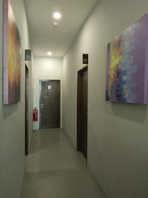BL Hotel - photo 8