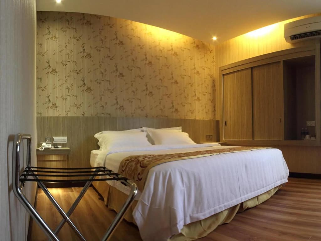 Mandarin Hotel - photo 3