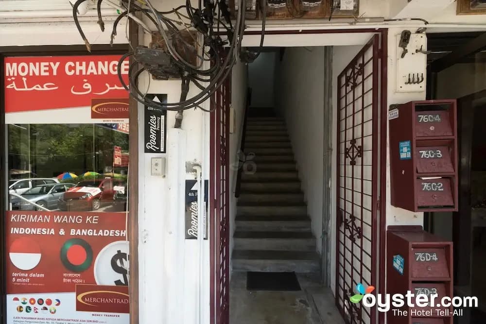Roomies Boutique Bed & Breakfast - Hostel - photo 1
