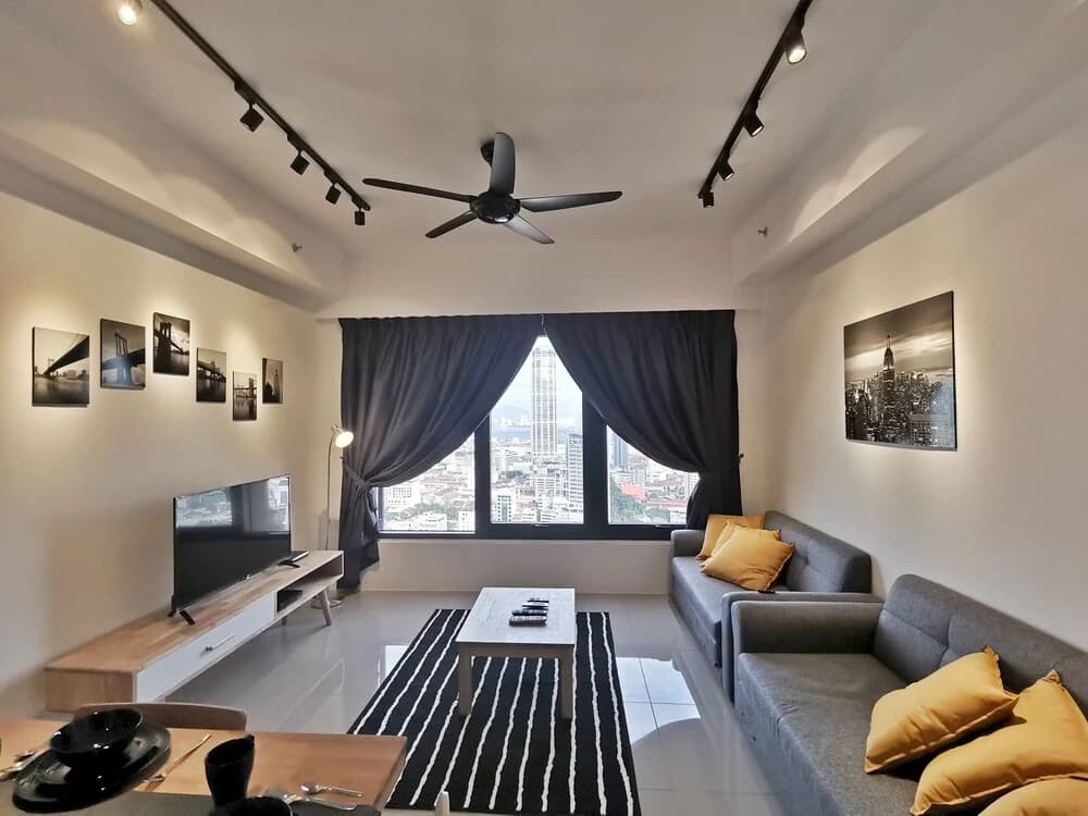 Tropicana 218 Macalister - photo 19