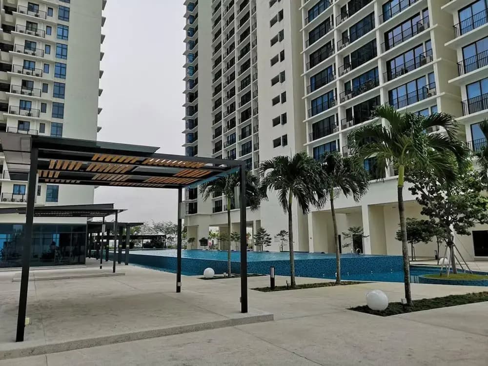 Machome GuestHome at Trefoil Setia City - photo 11