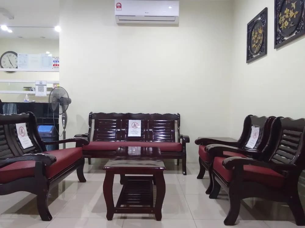 Borneo Suites Hotel - photo 15