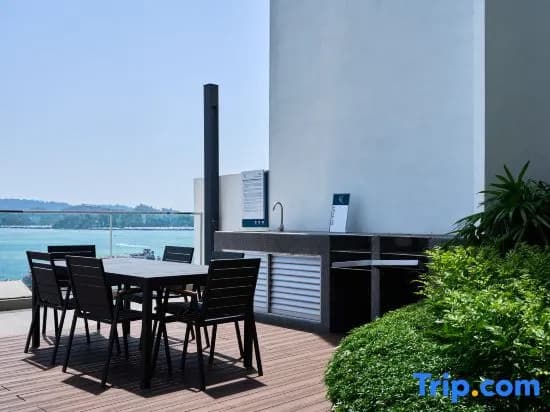 The Shore by HF Suites - photo 6
