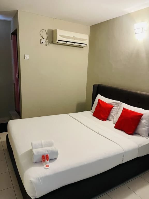 OYO 90338 Prima Saujana Budget Hotel - photo 5