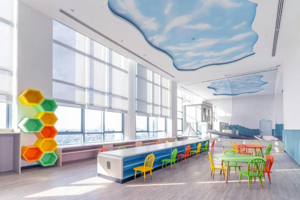 M World Hotel - photo 12
