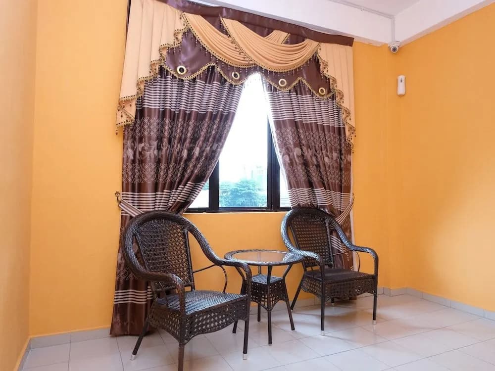 Diamond Hotel - photo 21