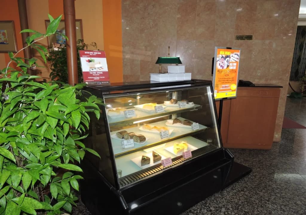 Hotel Grand Continental Kuching - photo 12