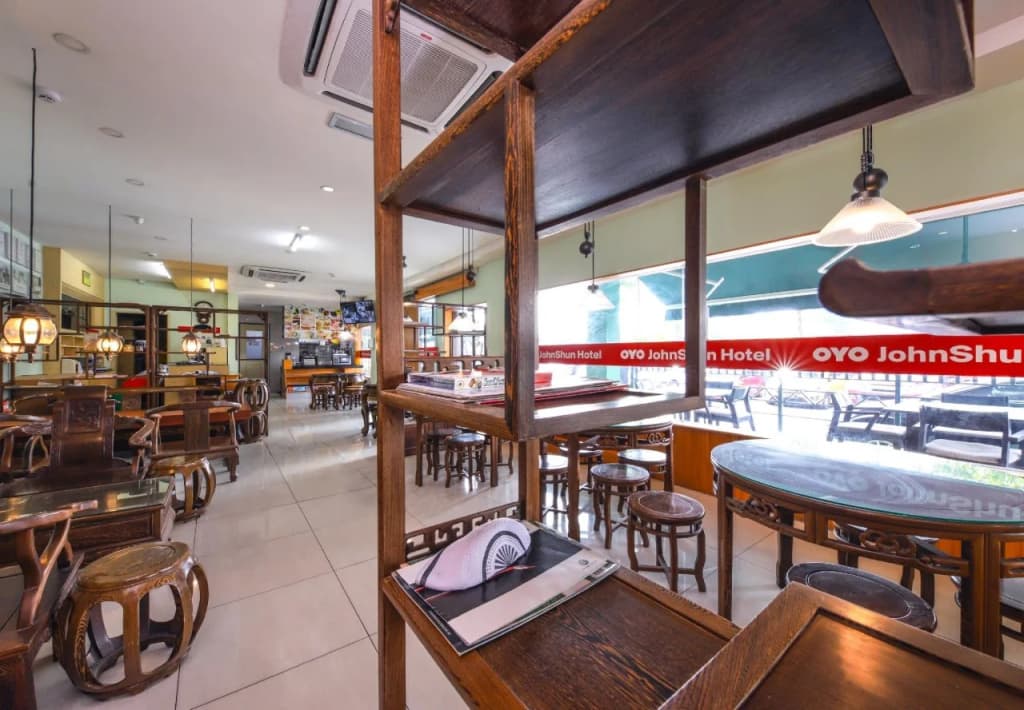 OYO 324 Johnshun Hotel - photo 14
