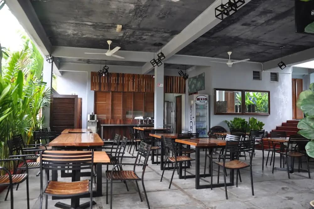 Pavilion Inn Hotel - photo 19