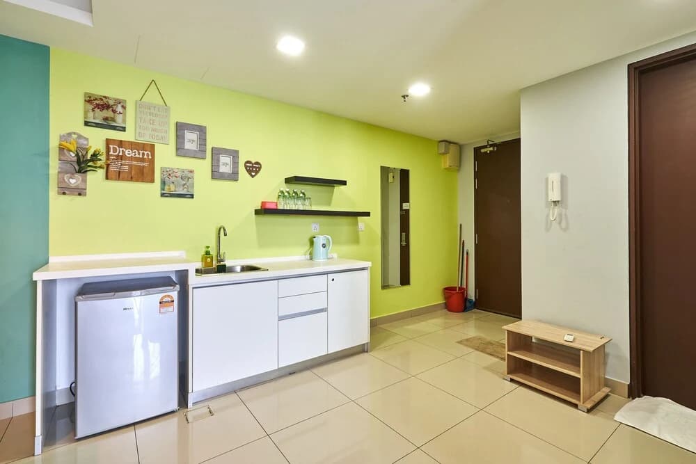 OYO Home 44002 Classic 2br Setia Alam Trefoil. - photo 23