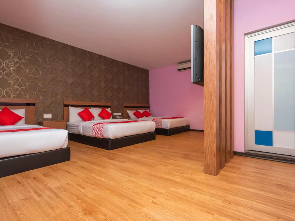 OYO 504 Hotel Aromas Kulai - photo 3
