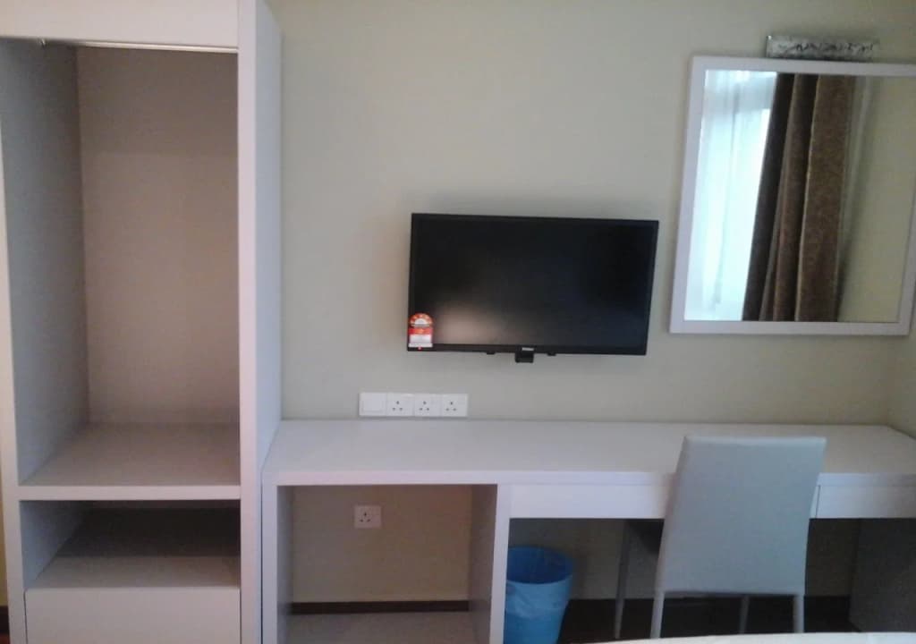 EasyRest Hotel - photo 4