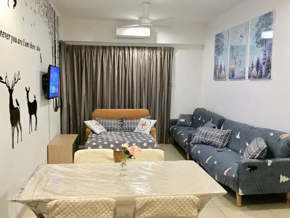 Golden Shine Homestay at Midhills Genting - photo 5