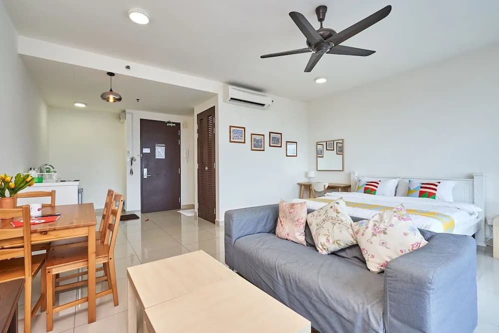 OYO Home 44001 Elegant Studio Setia Alam Trefoil - photo 3