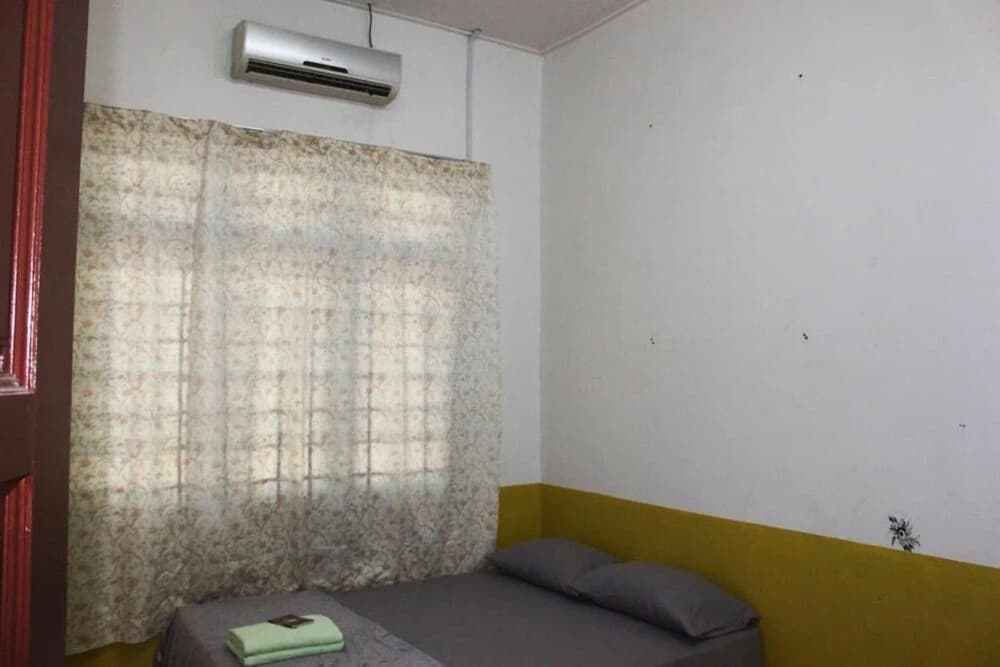 OYO HOME 90307 Kb Guest House, Jln Pcb - main photo