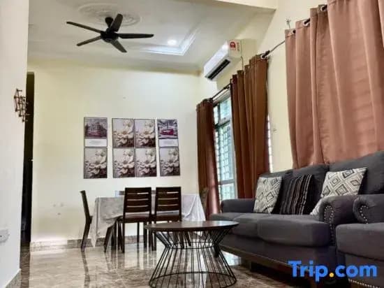 Homestay Selesa KBB Guest House - photo 6