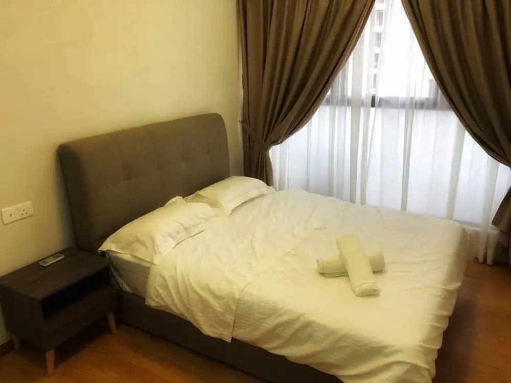 Spacious @ Country Garden Danga Bay - photo 5