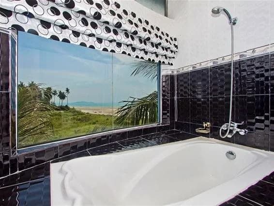 Sanctuary Resort - photo 12