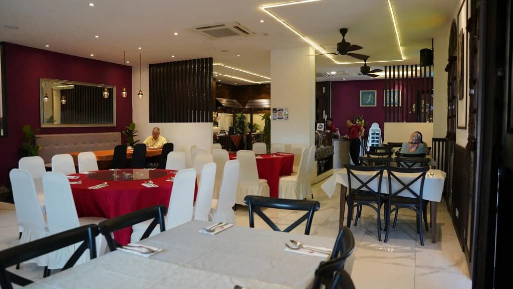 Serapi Hotel - photo 10