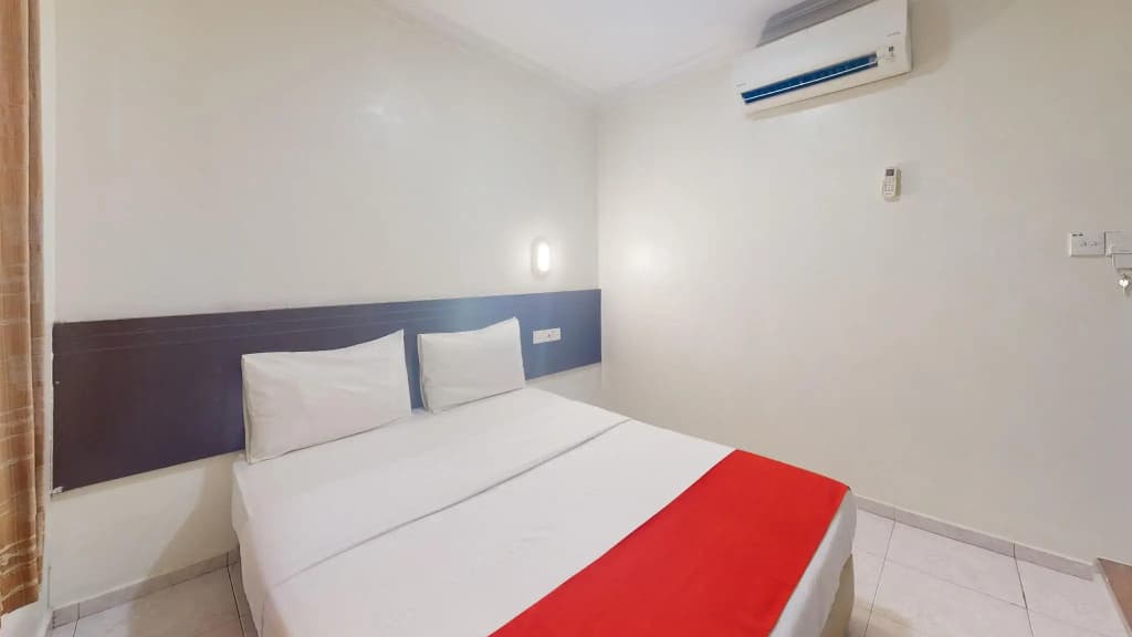Fully Hotel Desa Tebrau - photo 7